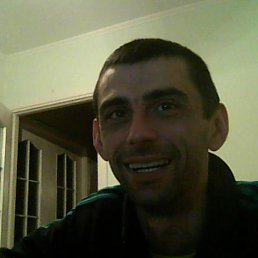 viktor, 42, 