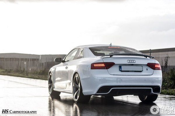 Audi RS5 B8 - 8