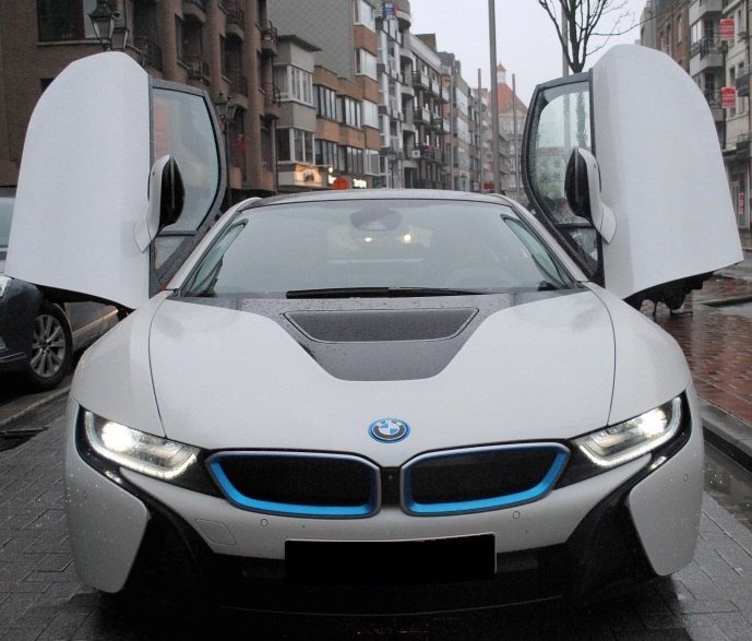 BMW i8