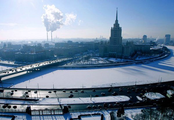 Москва 2 недели. Москва утро зима. Зима в Москве Хорошево. Зимняя сдавать в Москве. Фото красной площади Заря утро.