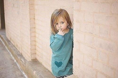 Я вчера в углу стояла..... Я наказана была..... А за что мне вдруг попало??? Так понять и не ...