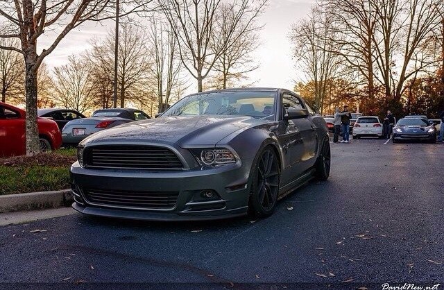 Ford Mustang - 2