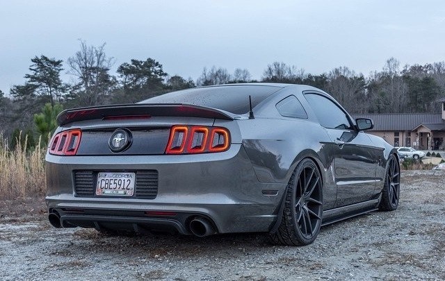 Ford Mustang - 7