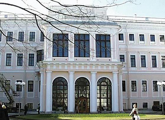 Аничков дворец бассейн. Сервизный корпус аничкова дворца. Аничков дворец в санкт-петербурге балы для детей. Сад аничкова дворца. Аничков дворец бассейн.