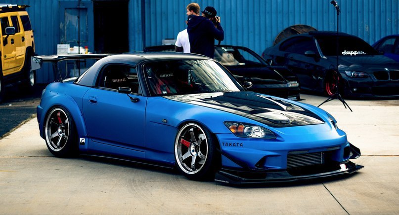 Honda S2000.