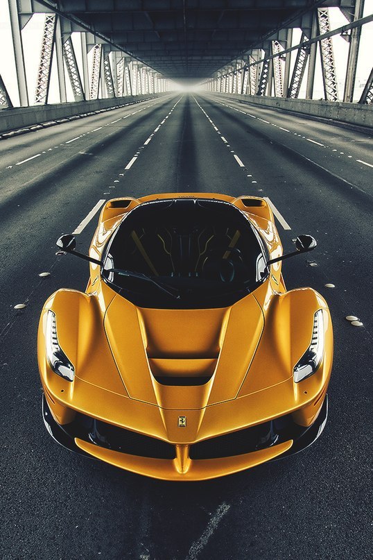 Ferrari LaFerrari.