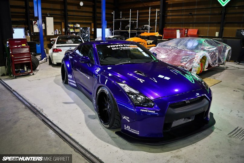 Nissan GT-R. - 2