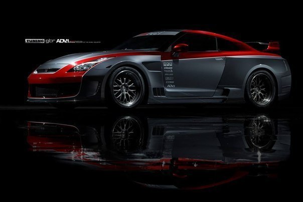 Custom Nissan GT-R - 2