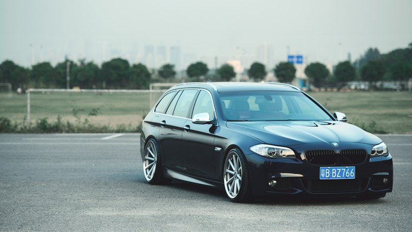 BMW 5-Series Touring. - 2