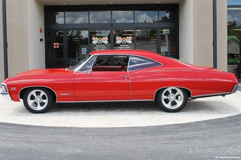 1967 Chevrolet Impala SS - 2