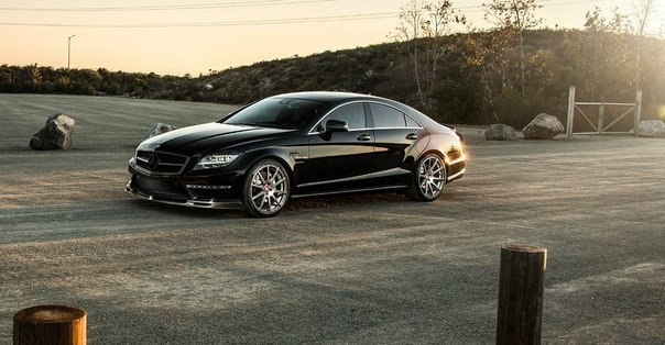 Mercedes-Benz CLS 63 AMG by Vorsteiner - 3