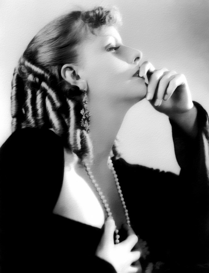 Old Ladies Photos - 19