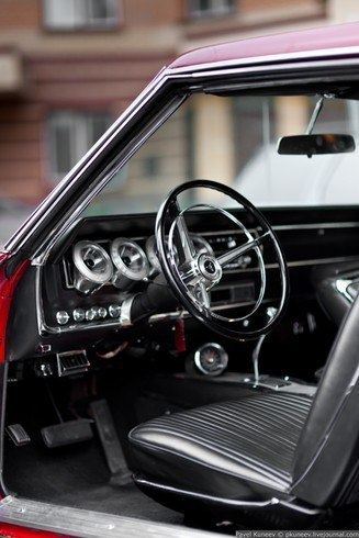 Dodge Charger (1967) - 8