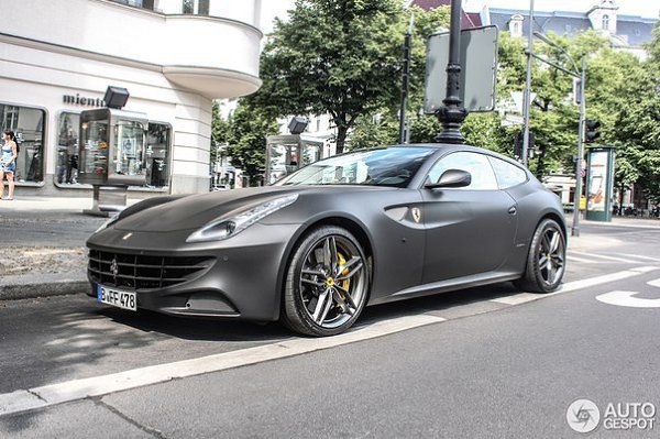 Ferrari FF. :  : 12   : ... - 3