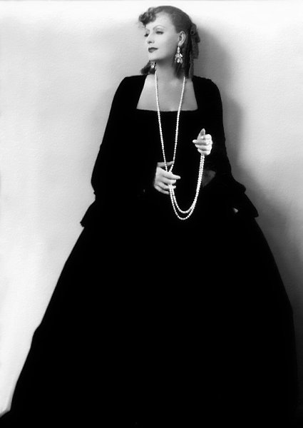 Old Ladies Photos - 23