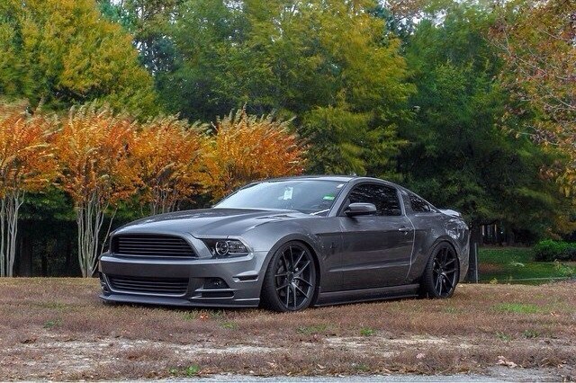 Ford Mustang - 5