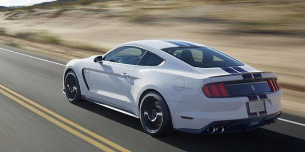 '16 Ford Shelby GT350R.:: V8.: 5.2 .: 500 .. ... - 3