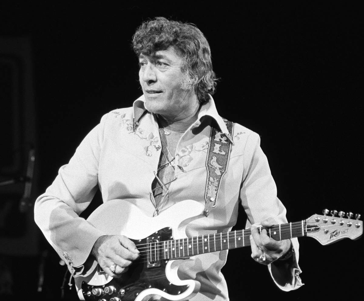     : 9  1932     (Carl Perkins) -  ...