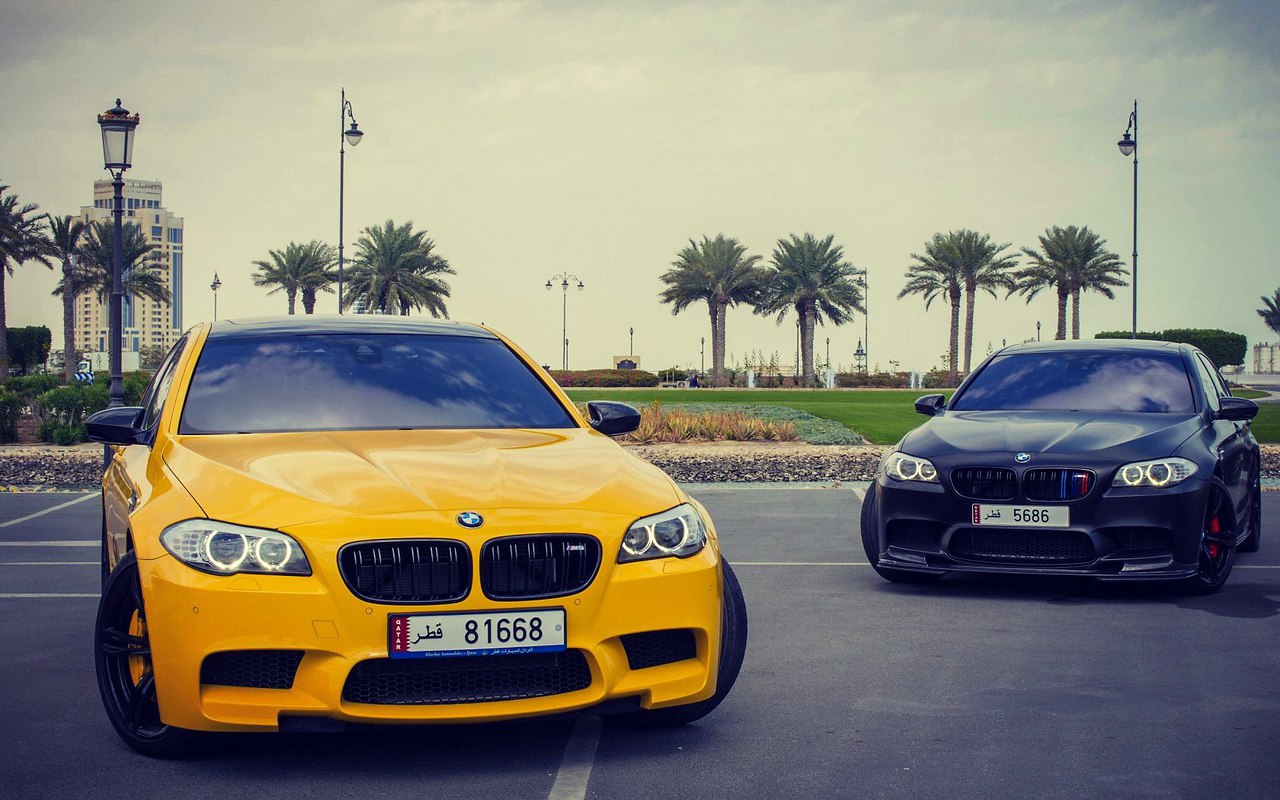 BMW M5 F10 Black & Yellow