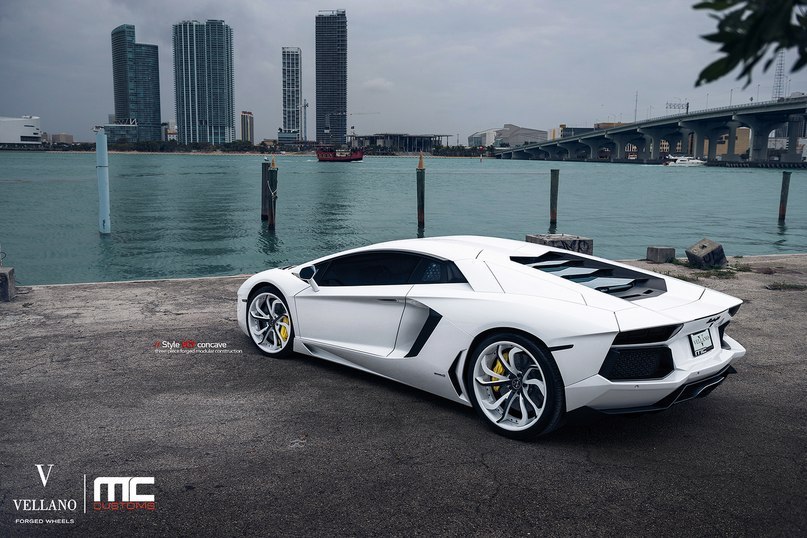 Lamborghini Aventador. - 5