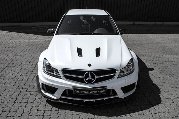 Mcchip-DKR Mercedes C63 AMG 830 Hp