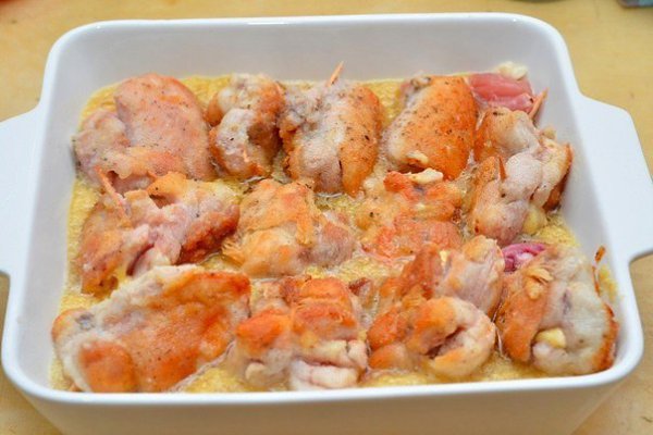 Голень цыплят с сыром и ананасом в ананасовом соусе.Ингредиенты:Куриная голень — 12 шт.Ананас — 1 ... - 9