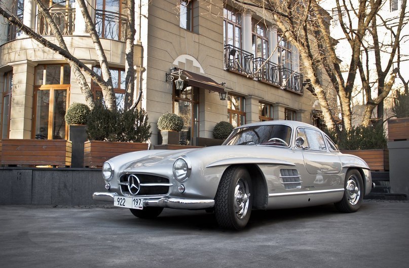 Mercedes-Benz 300 SL