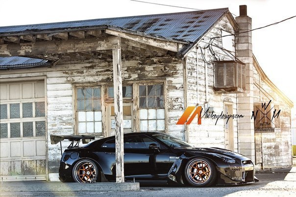 Nissan GT-R R35 - 6