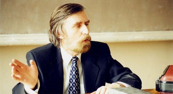 Новые цитаты преподавателей ВУЗов: — Ну вот те, кого я назвал, — молодцы. А остальные как сок. — ...