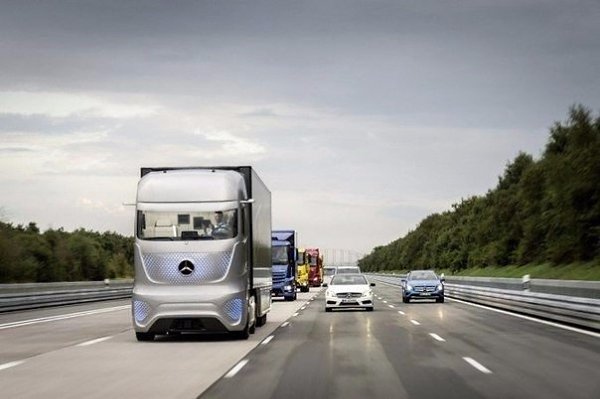   Mercedes-Benz Future Truck 2025.    Mercedes,    ... - 5