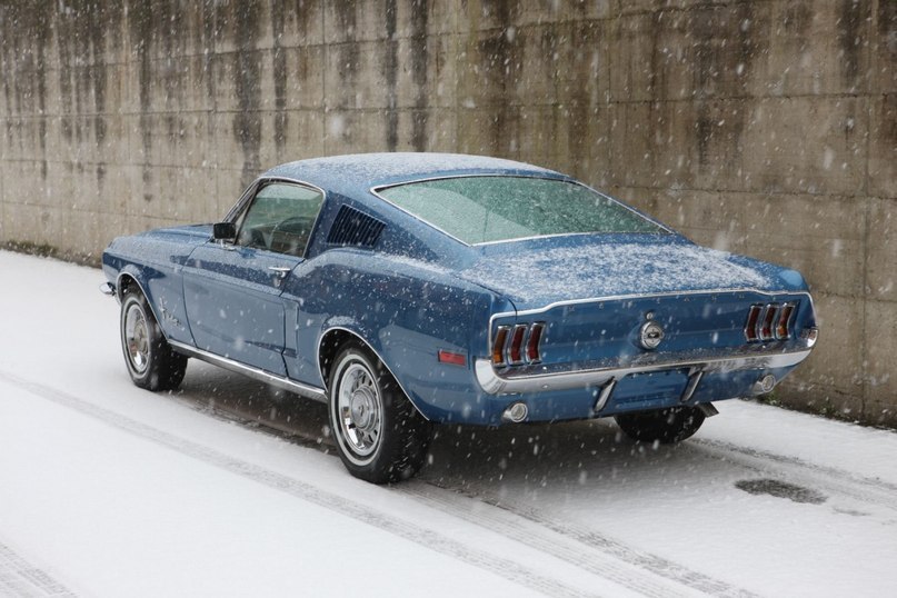 1968 Ford Mustang Fastback - 2