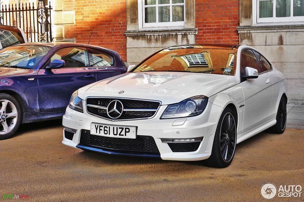 Mercedes-Benz C 63 AMG Coup Edition 125. - 2