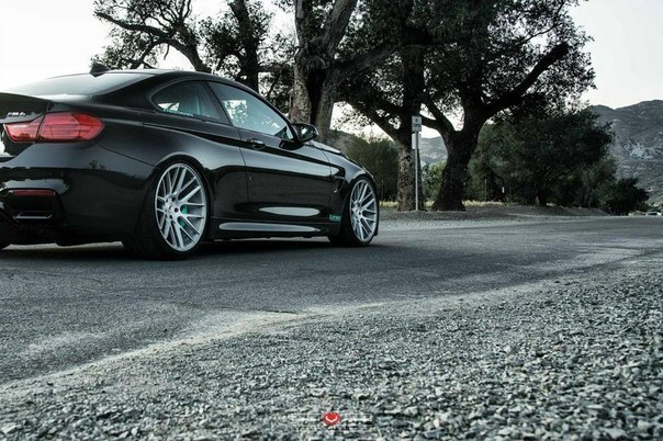 BMW M4 - 4