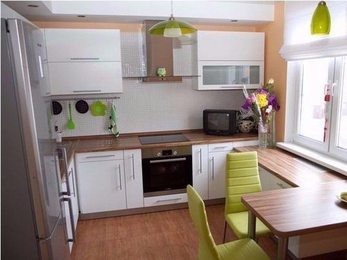 кухня дизайн маленькая 8 кв с холодильником и балконом