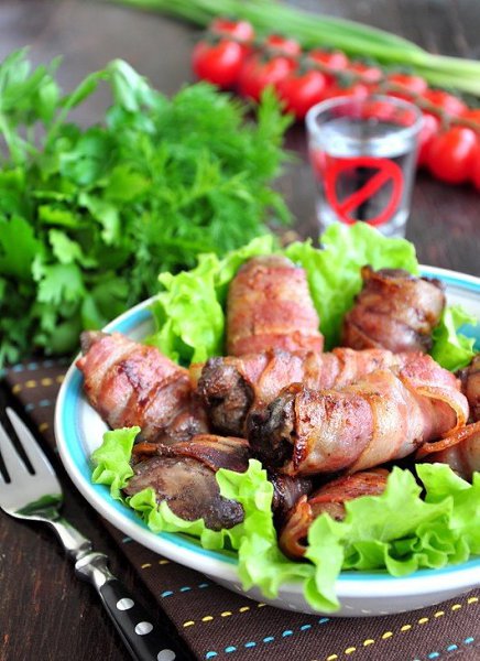 Румаки из маринованной куриной печени за 20 минут.Ингредиенты:Печень куриная — 300 гБекон ...