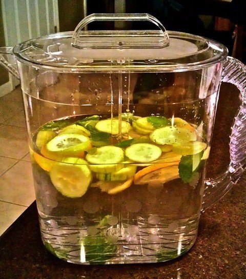 ��� � �����.���� ����� (Sassy water) �������� ���� �������� �� ����� �� ������������� ������ ���� ...