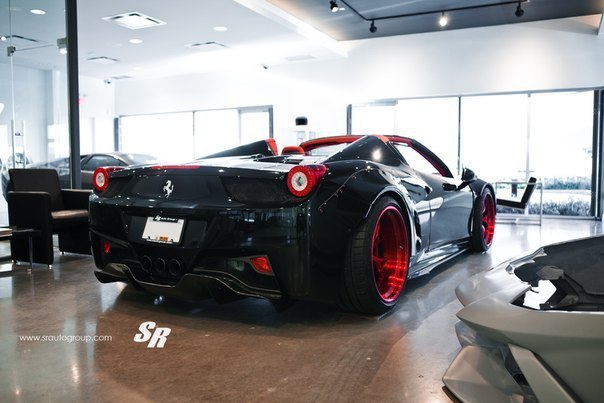 Liberty Walk Ferrari 458 Spider - 2