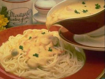 Сметанный соус.Сметанный соус очень хорошо подойдет к овощным, мясным рыбным и мучным блюдам, а ...