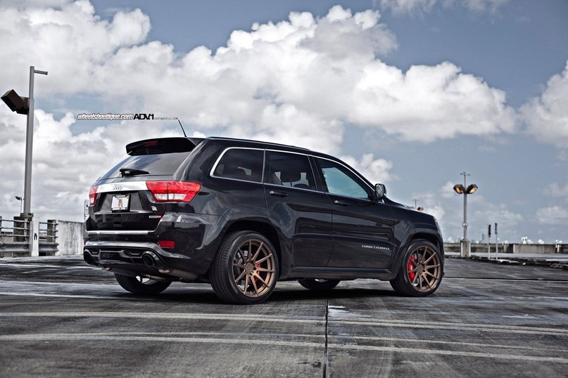 Jeep Grand Cherokee SRT8 - 7