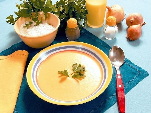 Картофельный суп-пюре с зеленью.на 100 гр 58.15 ккал Б/Ж/У 1.99/0.89/11.22картофель - 6 шт.зеленый ...