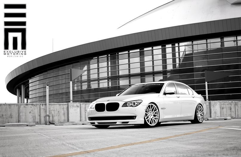 BMW 750Li. - 8