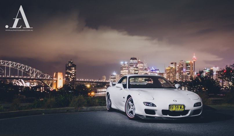 Mazda RX-7.