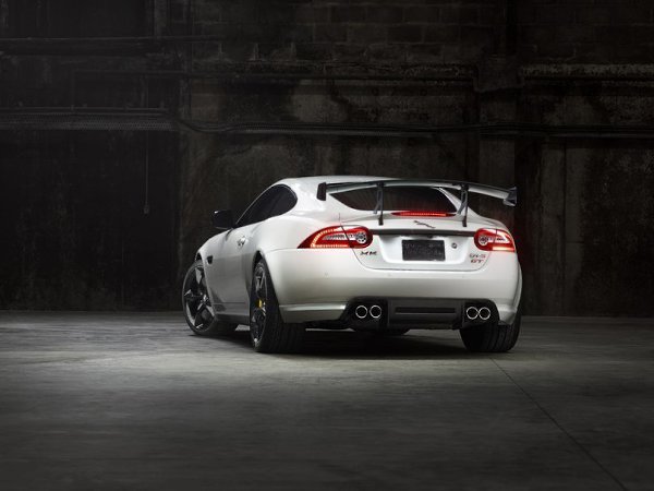 Jaguar XKR-S GT - 7