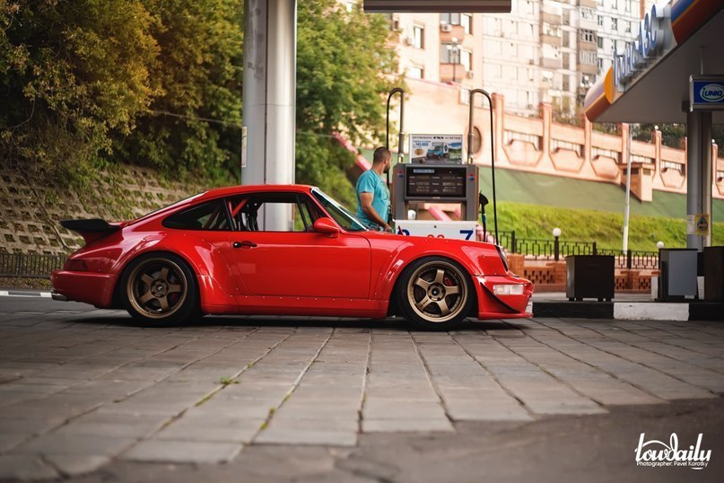 Porsche 911 RWB. - 3