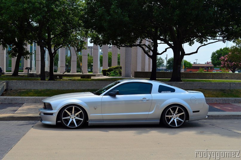 Ford Mustang GT.