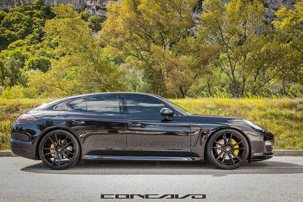 Porsche Panamera 4S. - 2