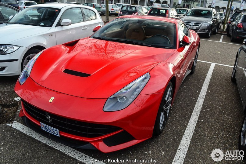 Ferrari F12berlinetta - 3