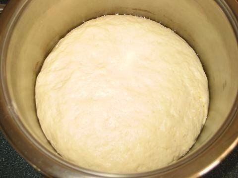 Гамбургеры по-домашнему.Ингредиенты:Молоко коровье 50 млСахар-песок 10 гОливковое масло 10 млСоль ... - 2