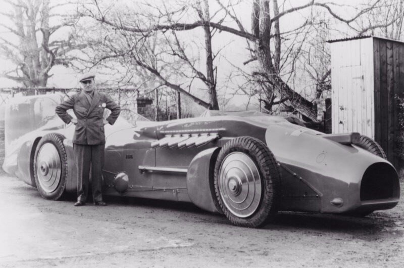 Campbell-Railton-Rolls Royce Blue Bird, 1933 .