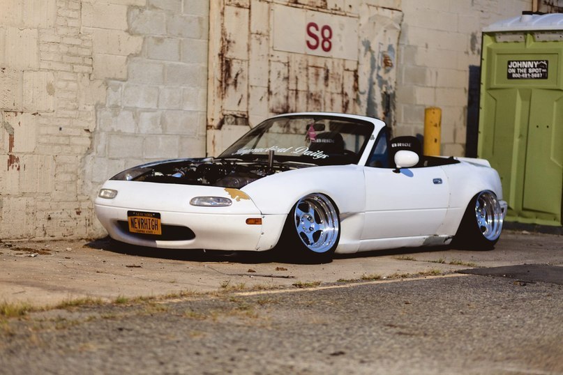 Mazda MX-5.